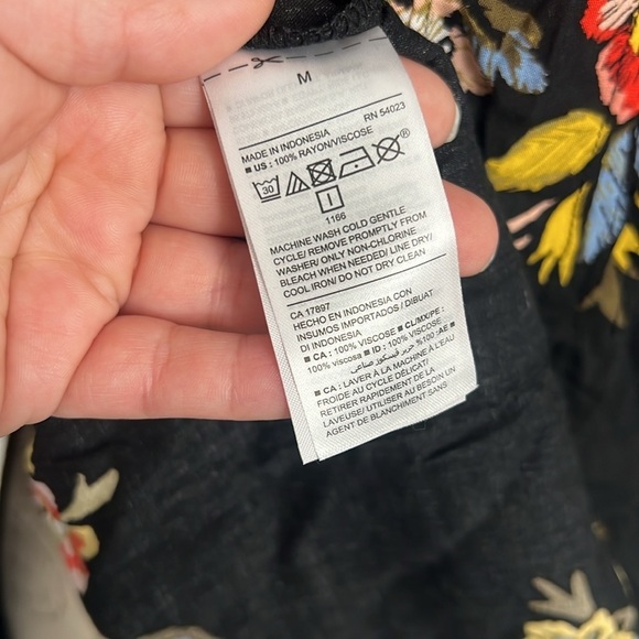 Old Navy Medium Black Floral Blouse Long Sleeve - Picture 6 of 7